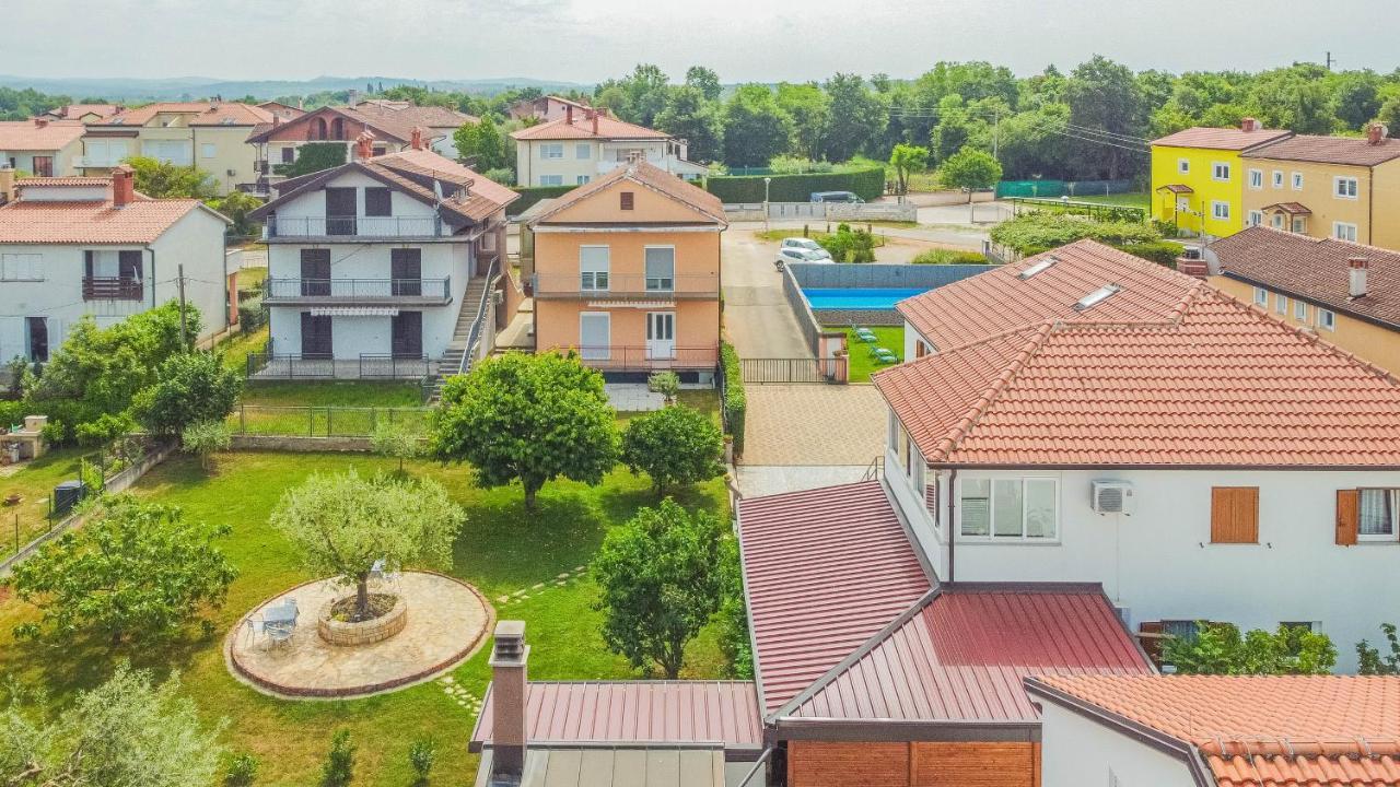 Pension Nina Umago Exterior foto