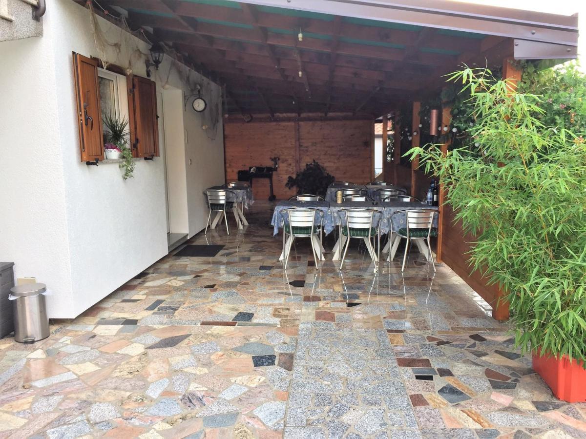 Pension Nina Umago Exterior foto